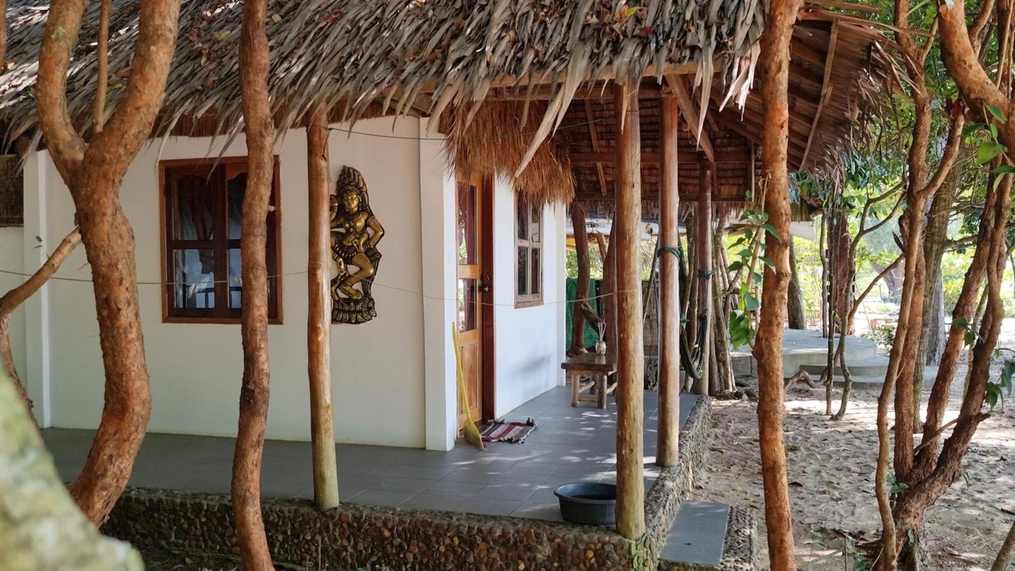 Sunboo Beach Bungalows Koh Rong Sanloem Esterno foto